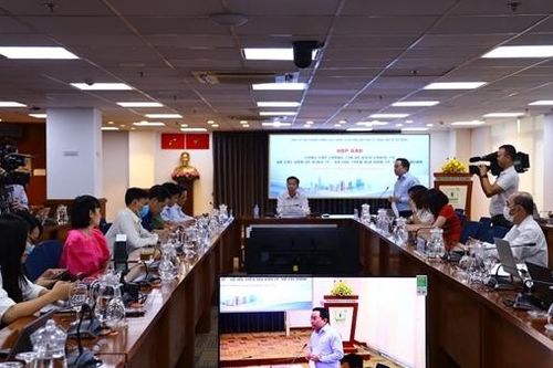 Mở kênh 'tư vấn tâm lý cho nhân viên y tế'