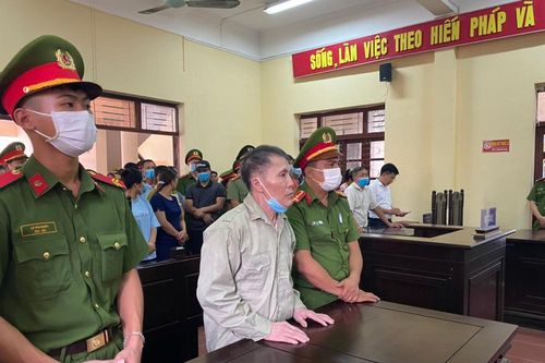 Cưỡng đoạt tài sản của bí thư huyện ở Vĩnh Phúc, ông lão 68 tuổi lĩnh 4 năm tù