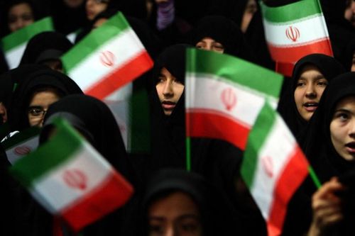 Giấy chứng nhận trinh tiết trói buộc phụ nữ Iran