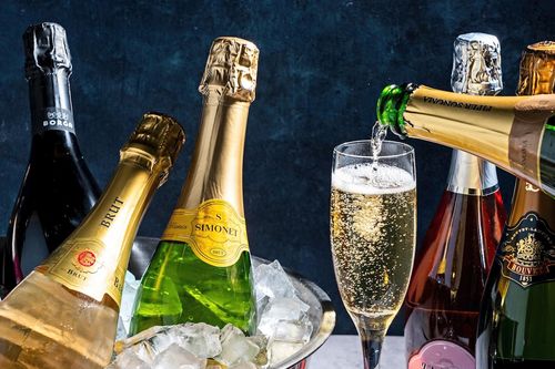 Rượu champagne của Pháp có gì hấp dẫn