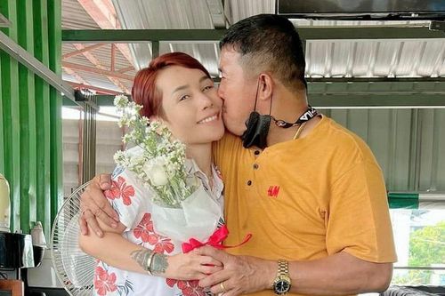 Vợ đăng tuyển nhân tình cho chồng