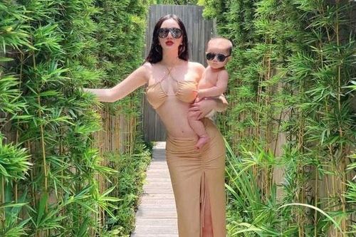 Bảo Thy xứng đáng là mẹ bỉm sữa sang chảnh nhất showbiz Việt