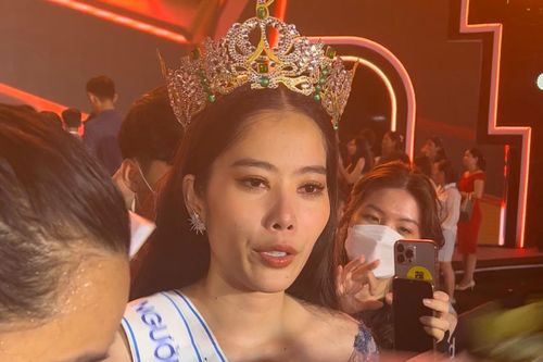 Out top 5 nhưng tại sao Nam Em vẫn được đội vương miện?