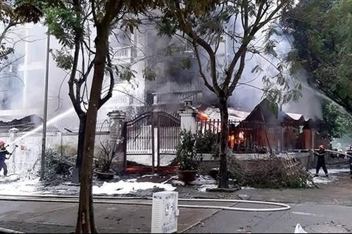 Cháy biệt thự tại quận Hoàng Mai, Hà Nội