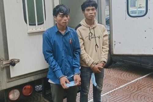 Bắt gọn hai tên cướp giật ở phố núi