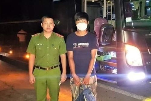 Công an giúp nam thanh niên đoàn tụ với gia đình sau 10 năm thất lạc