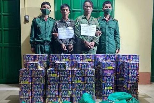 Bắt vụ vận chuyển pháo nổ và động vật hoang dã tại khu vực cửa khẩu Bờ Y