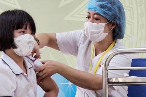 Còn 18 ngày: Biến thể mới xâm nhập, ca COVID-19 tăng, nhiều nơi vẫn tiêm vaccine cho trẻ từ 5 - dưới 12 tuổi rất thấp