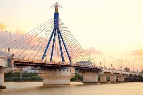 Cấm các phương tiện qua cầu sông Hàn trong 15 ngày để sửa chữa