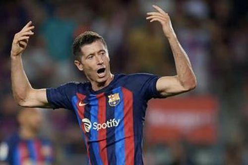 Barca chia điểm trong trận ra quân mùa giải mới