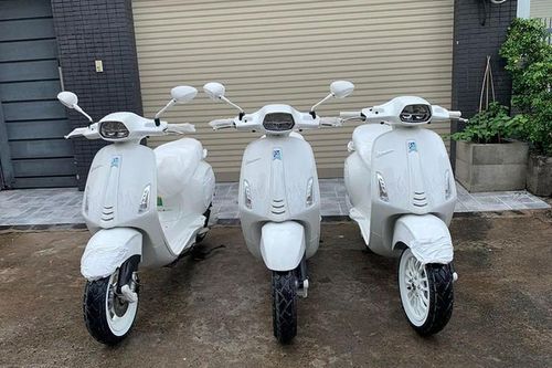 Vespa Sprint Justin Bieber bị dân buôn 'kênh giá' tới 147 triệu đồng