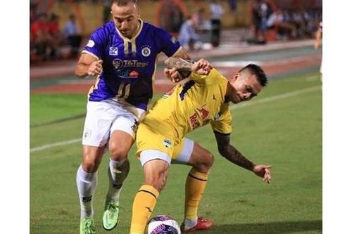 Đánh bại HAGL, Hà Nội FC bảo vệ vững chắc ngôi đầu bảng