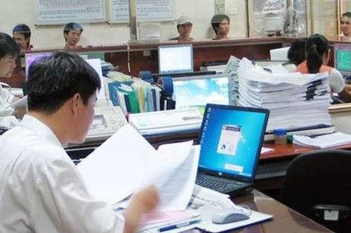 Từ ngày 15/8, 4 nhóm viên chức được tăng tuổi nghỉ hưu thêm 5 năm