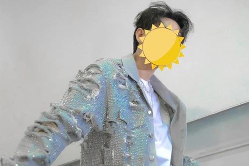 Đang là sinh viên chăn nuôi - thú y, anh chàng này bất ngờ trở thành ca sĩ đình đám