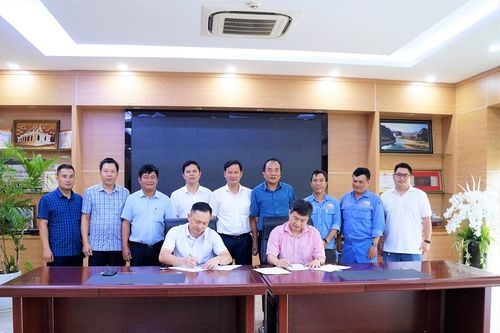 Xi măng Long Sơn và PC Thanh Hóa: Ký Hợp đồng nguyên tắc cung cấp các dịch vụ điện