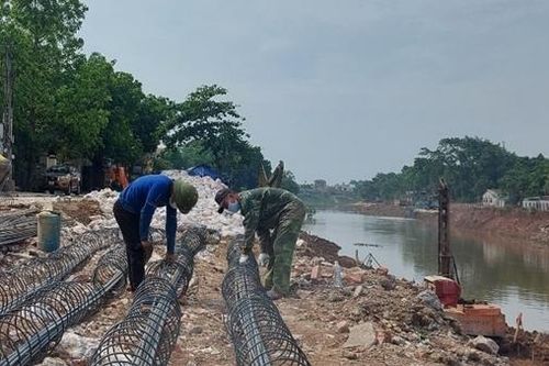 Hà Nội quyết định chi 150 tỷ đồng khẩn cấp chống sạt lở các sông