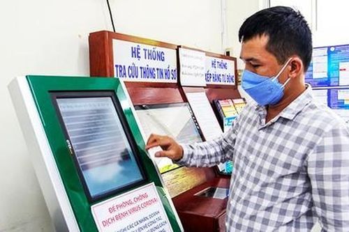 Chủ tịch UBND TPHCM yêu cầu đẩy mạnh giải quyết thủ tục hành chính trong ngày
