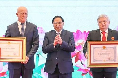 Giữ gìn lâu dài, bảo vệ tuyệt đối an toàn thi hài Chủ tịch Hồ Chí Minh