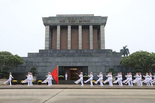 Lăng Chủ tịch Hồ Chí Minh mở cửa trở lại từ ngày 16/8