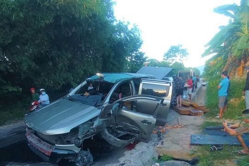 Quảng Bình: Em trai lái xe chở gỗ lậu gây tai nạn khiến anh tử vong