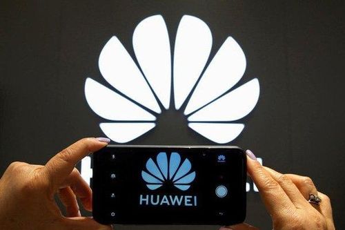 Doanh thu Huawei giảm, dự kiến đầu tư 500 triệu USD vào lĩnh vực ô tô