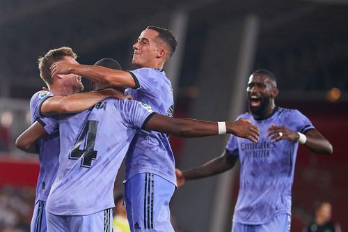 Ngược dòng hạ Almeria, Real Madrid thoát thua vòng mở màn La Liga