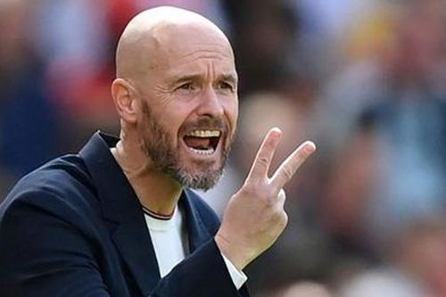 HLV Ten Hag bắt cầu thủ MU chạy hơn 13 km trong buổi tập sau trận thua Brentford