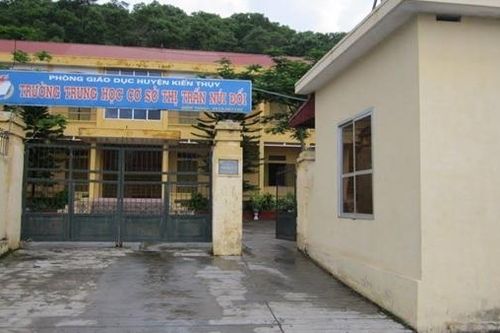 Yêu cầu trả lại hơn 300 triệu đồng nhà trường thu sai của phụ huynh học sinh