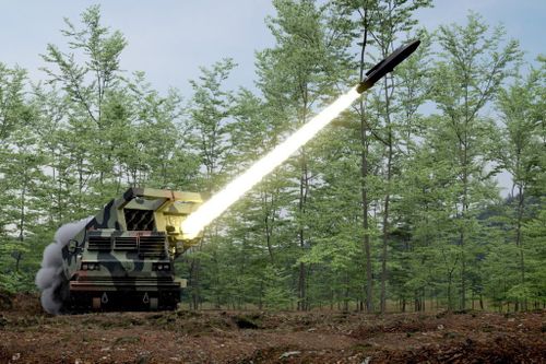 Tổ hợp HIMARS diệt mục tiêu cách 500 km nhờ tên lửa hành trình JFS-M cực mạnh