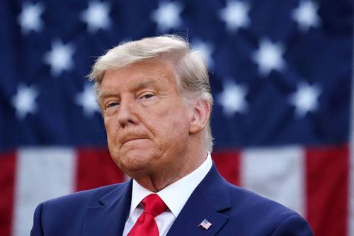 Ông Trump tuyên bố bị FBI lấy hộ chiếu