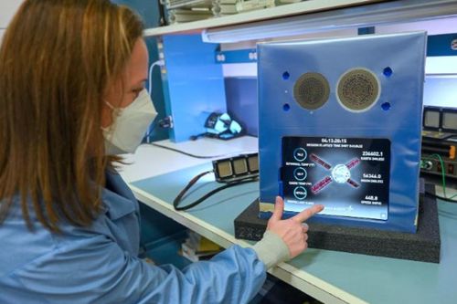 NASA sắp gửi iPad lên quỹ đạo Mặt Trăng