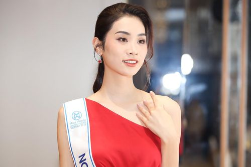 Hai người đẹp được chú ý trong top 5 Hoa hậu Thế giới Việt Nam
