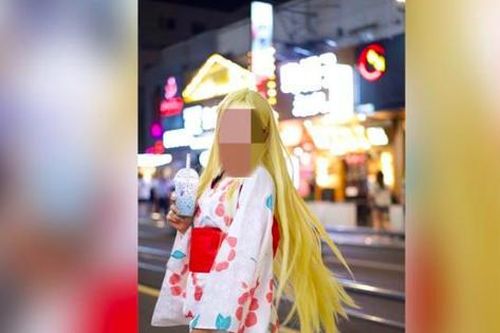 Tranh cãi dữ dội việc cô gái Trung Quốc bị cảnh sát thẩm vấn vì mặc kimono