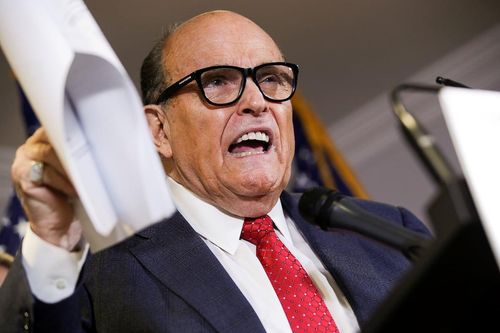 Luật sư của cựu Tổng thống Trump chính thức bị điều tra hình sự
