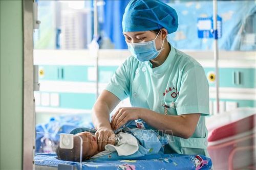 Trung Quốc tìm cách ngăn chặn nguy cơ khủng hoảng nhân khẩu học