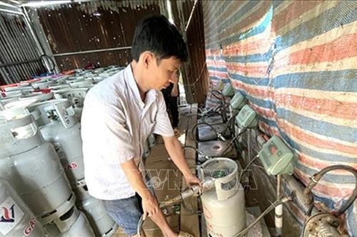 Phát hiện xưởng sang chiết gas trái phép quy mô lớn tại Đồng Nai