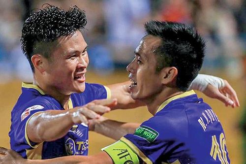 V.League: Hà Nội FC vô địch lượt đi