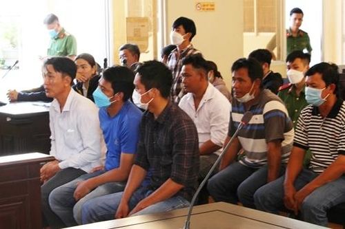 Hỗn chiến trên đường đưa tang, 6 người phải ngồi tù