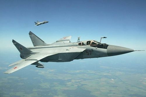 Phi công máy bay trinh sát Anh hoảng hốt khi gặp tiêm kích Nga trên Biển Barents