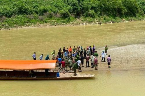 Vụ lật thuyền ở Lào Cai: Tìm thấy thi thể 5 người mất tích
