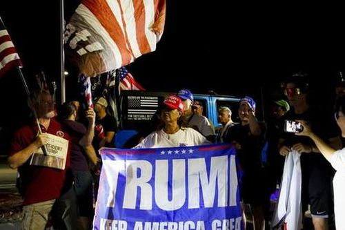 Luật sư của ông Trump không biết FBI đã lấy đi những tài liệu gì