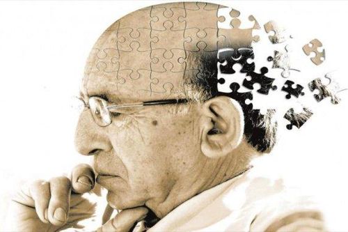 Căn bệnh mỗi 3 giây có 1 người mắc phải, bệnh nhân không nhận ra người nhà