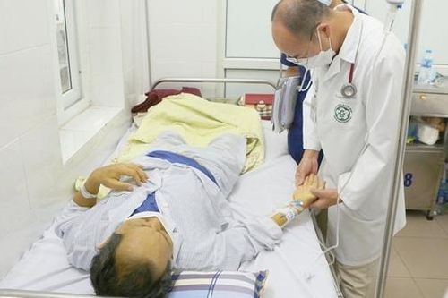 Người bệnh ung thư bị giảm cơ hội khỏi bệnh nếu đến viện trễ