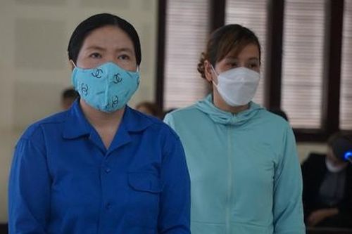 Nhân viên văn phòng đăng ký đất đai lấy 19 sổ hồng của dân đưa cho chủ nợ