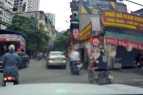 Từ hình ảnh người dân cung cấp, phạt nguội tài xế ô tô đi vào đường cấm