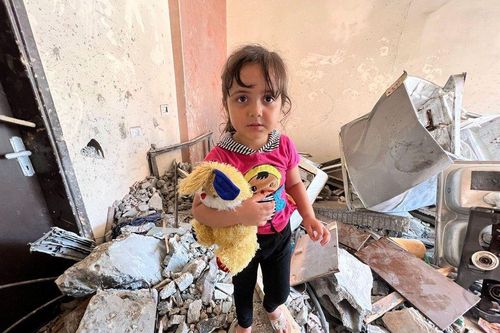 Người Israel chỉ phải chạy xuống hầm, trẻ em Palestine thật sự chết