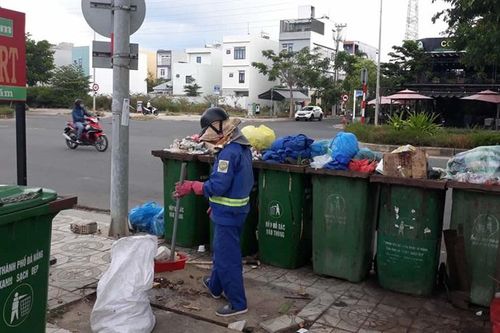 Phạt cũng khó!