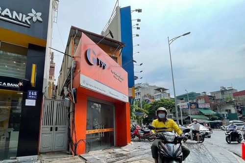 Những bức tường, căn nhà siêu mỏng siêu méo tiền tỷ ở trung tâm Thủ đô
