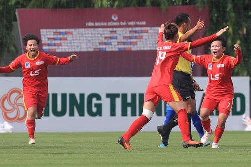 Cúp quốc gia 2022: Nữ TPHCM I và Hà Nội I vào chung kết