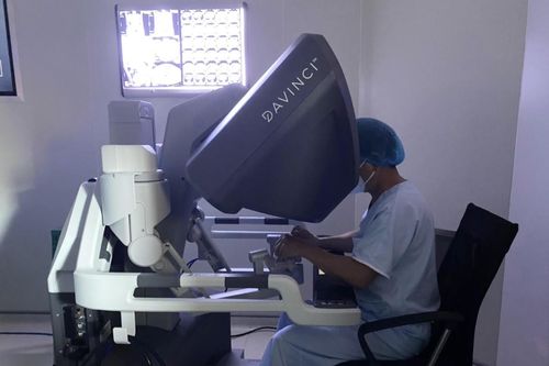Lần đầu tiên Bệnh viện K phẫu thuật Robot điều trị ung thư thận